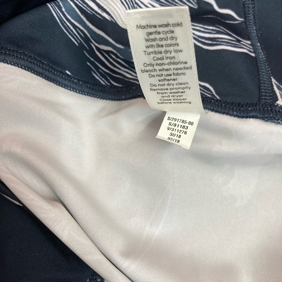 Athleta Womens Skort  Floral Sonic - Picture 13 of 13